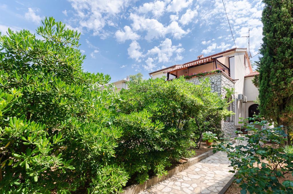Apartment Bozena Punat Exterior foto