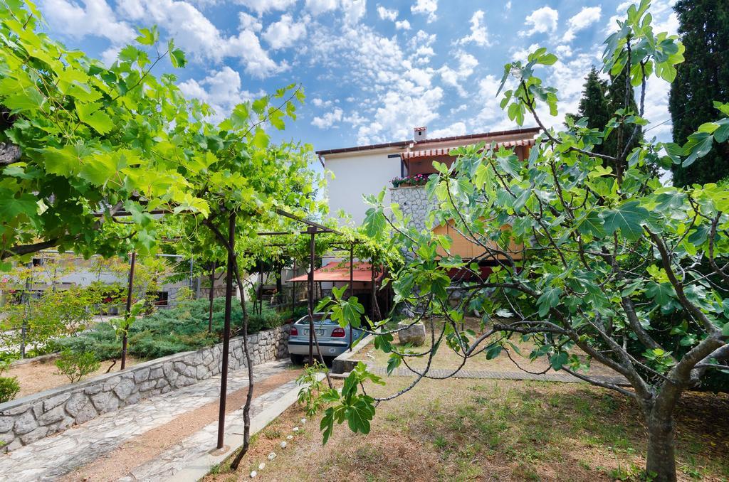 Apartment Bozena Punat Exterior foto